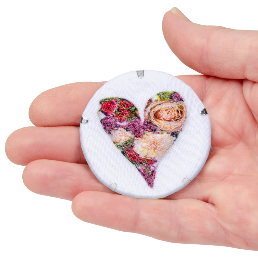 Heart brooch 