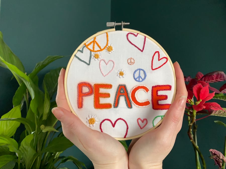 Embroidery Quote DIY Kit Peace and Daisies 