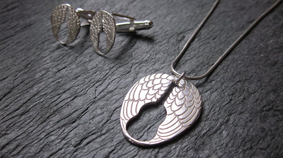 Lisbee Stainton 'Wings' Sterling Silver Pendant Necklace