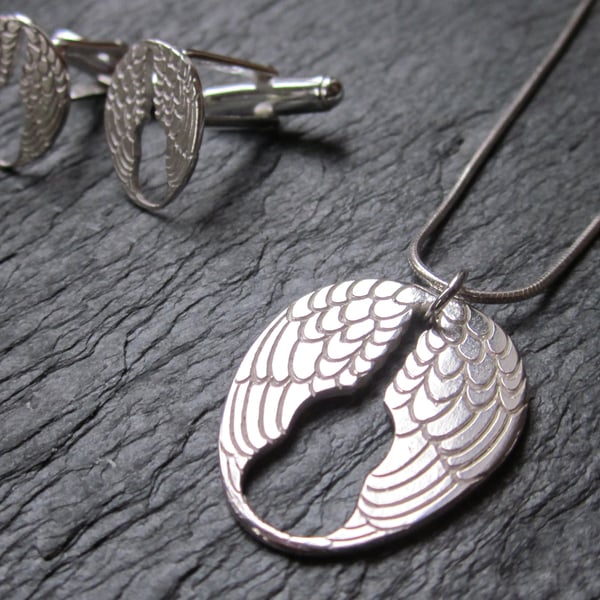Lisbee Stainton 'Wings' Sterling Silver Pendant Necklace