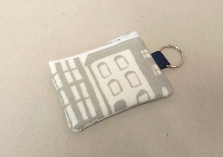 Mini coin purse keyring in grey and white with houses pattern