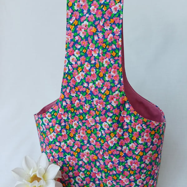 Handy floral yarn bag
