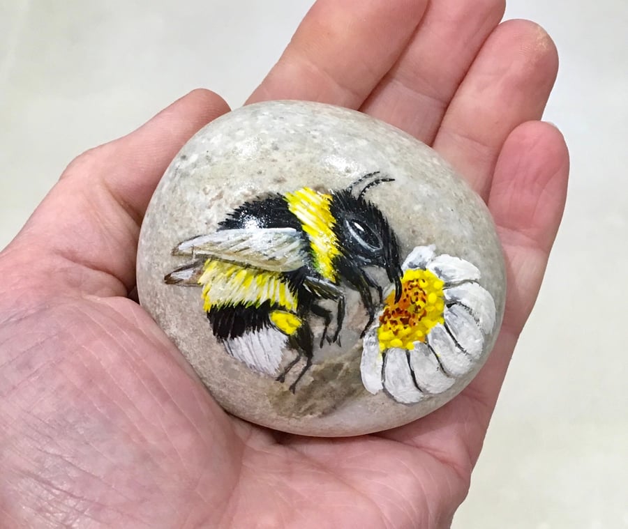 Bee painted pebble garden rock art wildlife portrait stone 