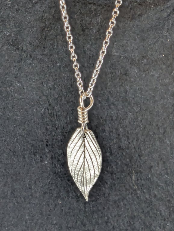 Silver Spindle leaf necklace