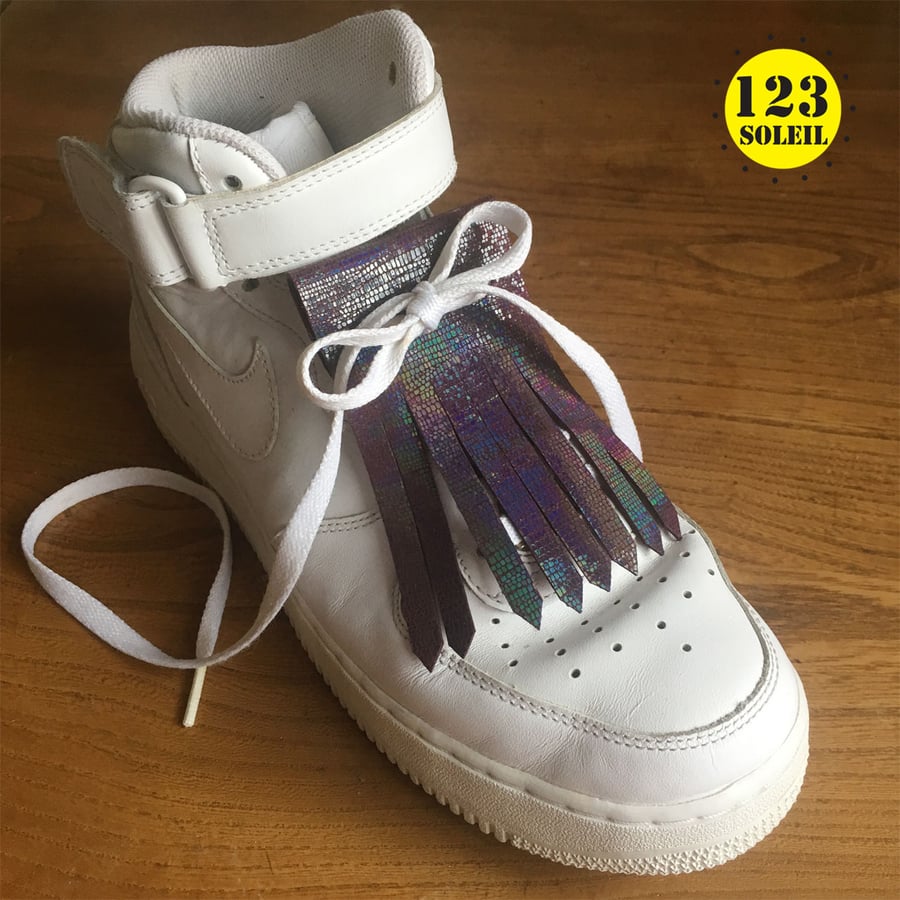 shoe accessory, removable fringe, leather accessory, aubergine colour, rainbow