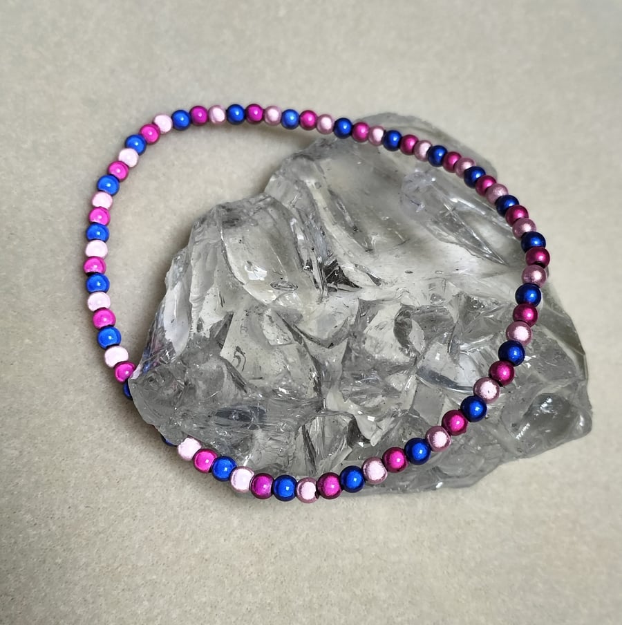 AL124a Pinks and blue and silver miracle bead anklet, 9.5"