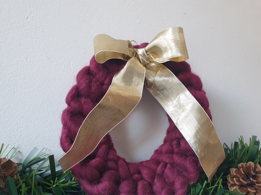 Hand-Knitted Chunky Knit Red Merino Wool Christmas Wreath Hanging Decoration 