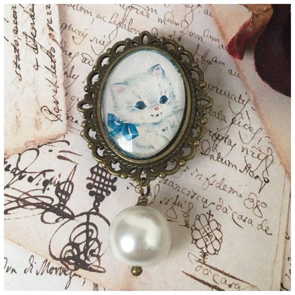 Blue Cat Brooch