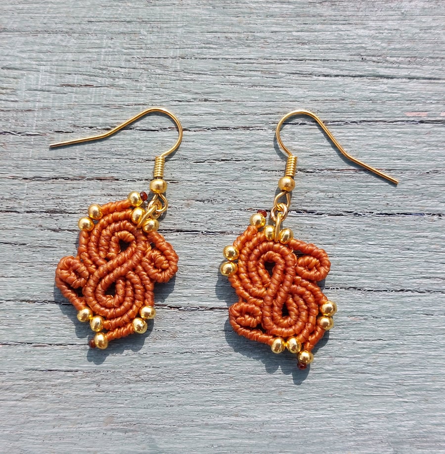 Off-Cut Macrame Earrings 