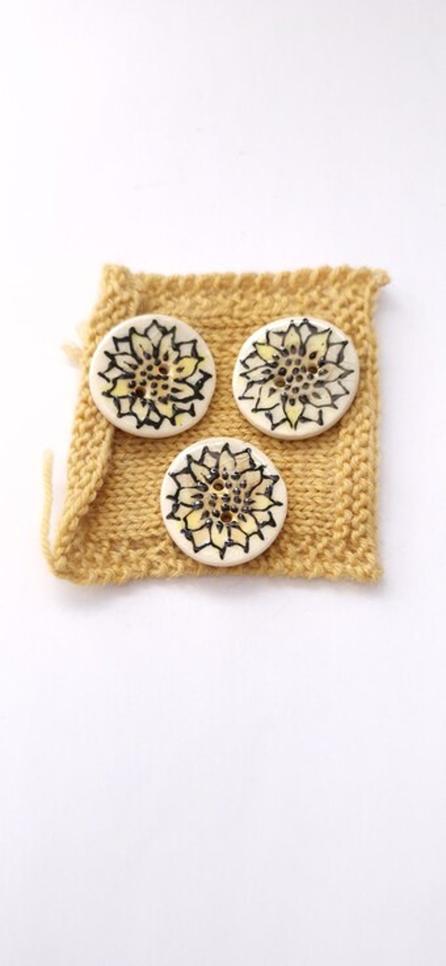 Sunflower handmade ceramic buttons, a set of 3, 30mm diameter buttons.