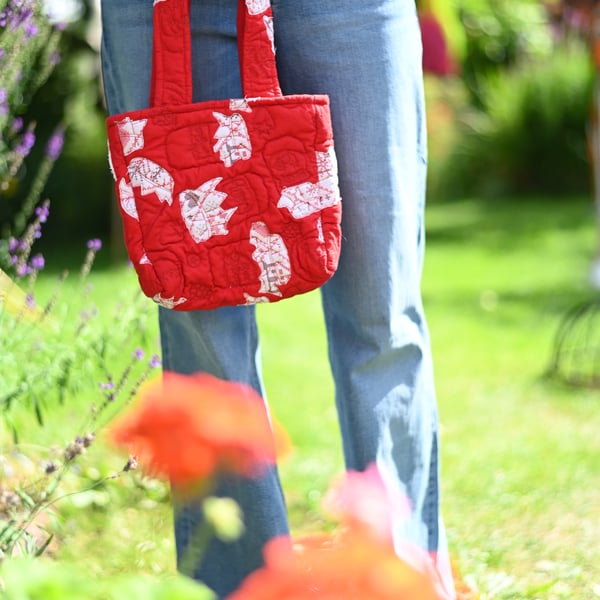 Cute little jam jar quilted bag