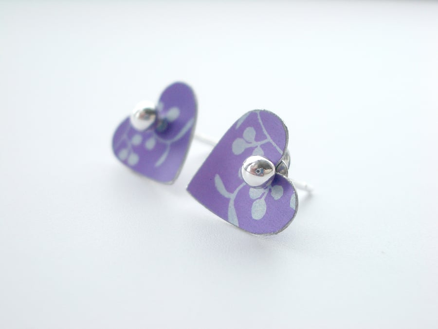  Heart studs earrings in purple