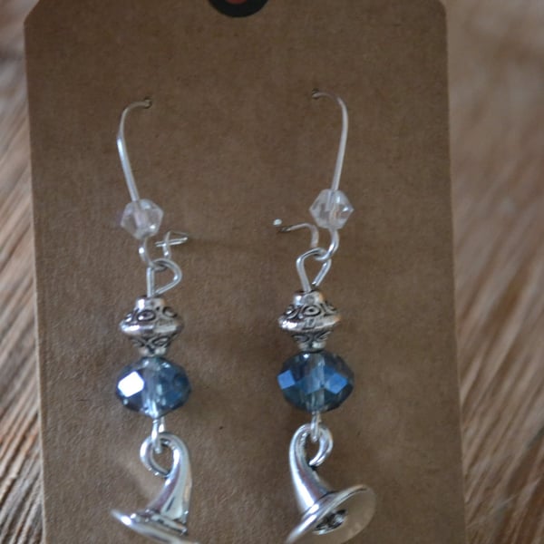 Witch hat earrings with crystals