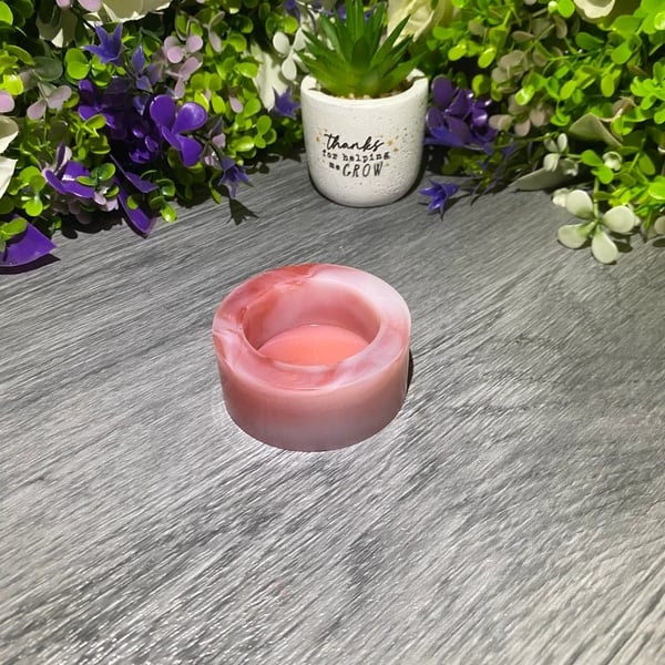 round candle holder