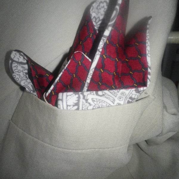 soft cream abstract design on deep red reversuble pocket square 25x25cm