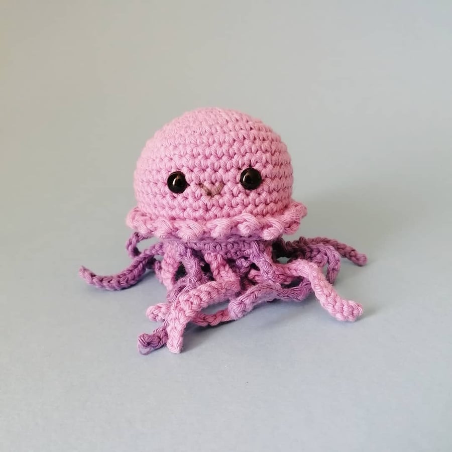 Crochet Jellyfish, Purple