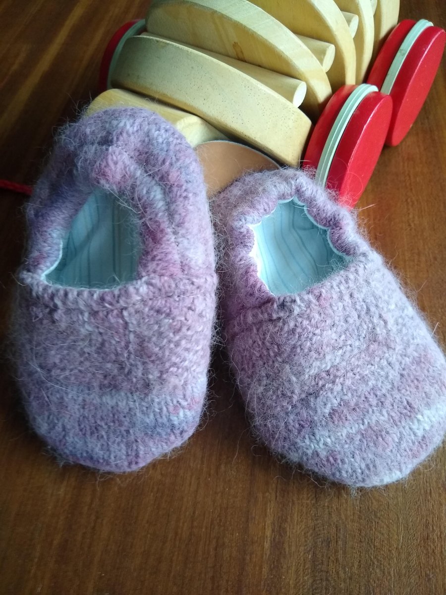 Childrens soft slippers UK kids Size 3
