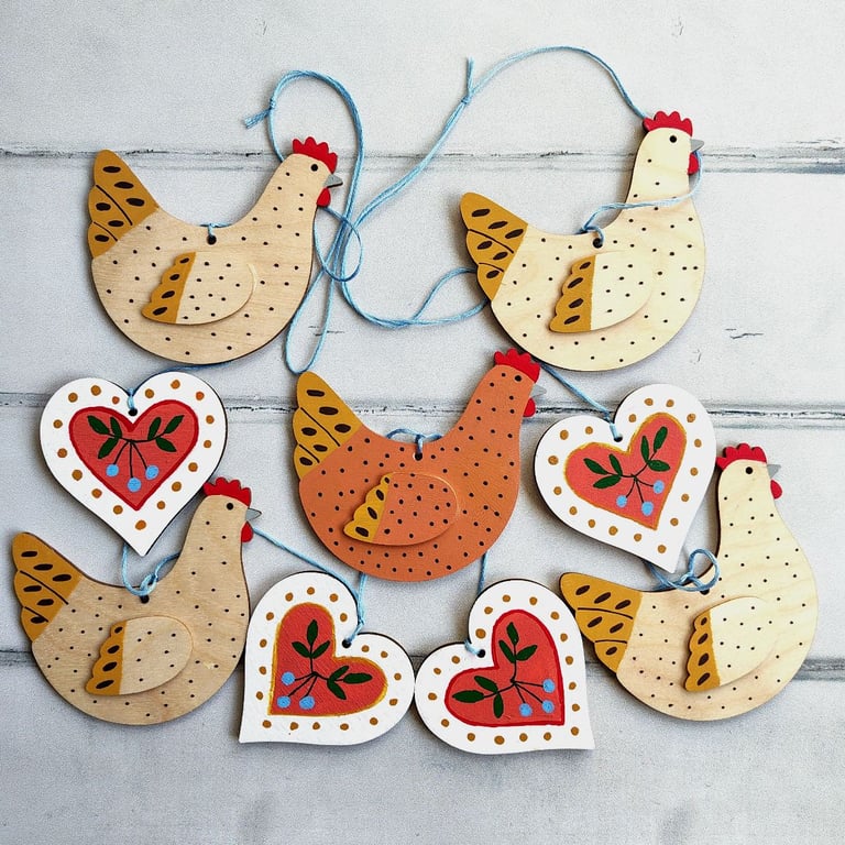 Wooden chicken and hearts hand painted garland for country kitchen
