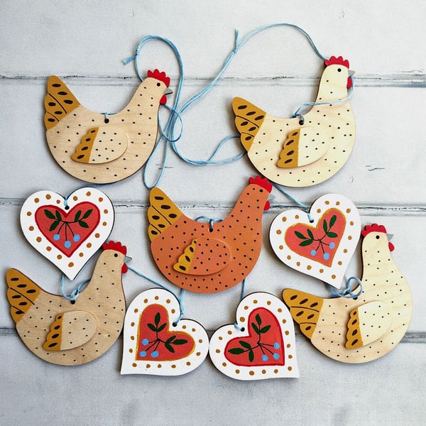 Wooden chicken and hearts hand painted garland for country kitchen