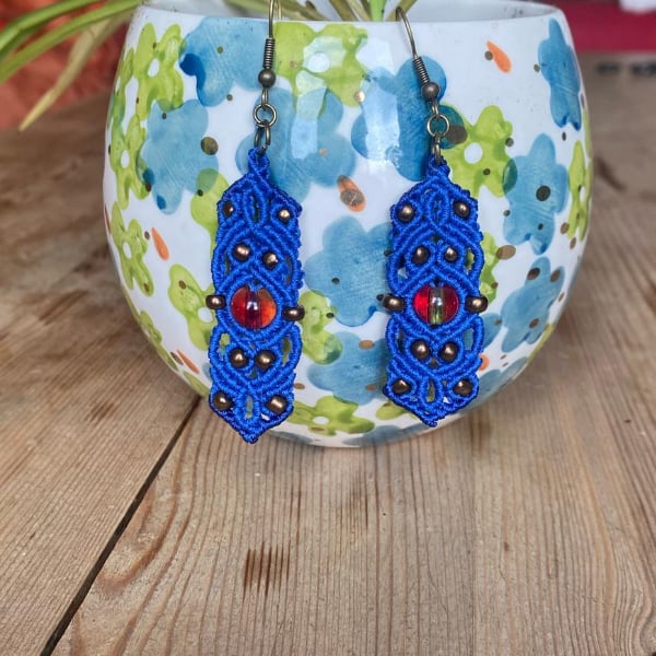 Blue celtic macrame earrings 