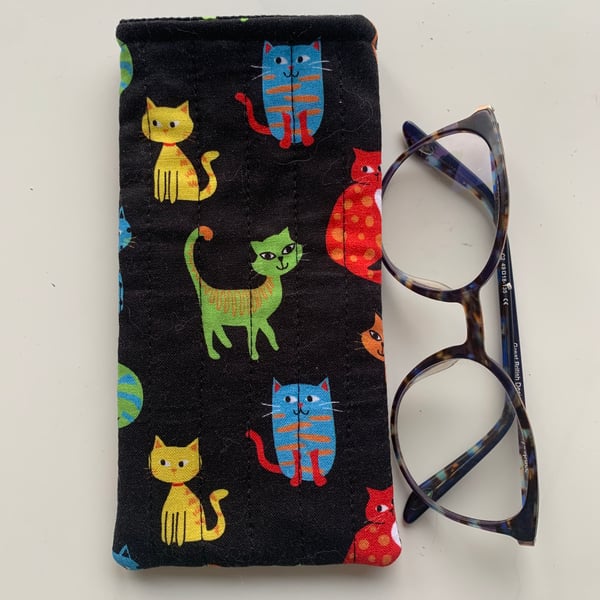 Cat Print Quilted Fabric Glasses Case