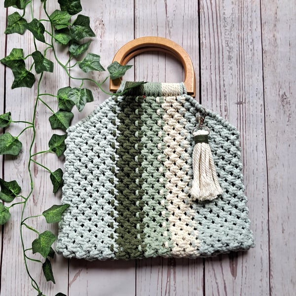 3 Shades of Green