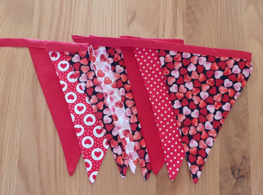 Handmade Valentines Fabric Bunting