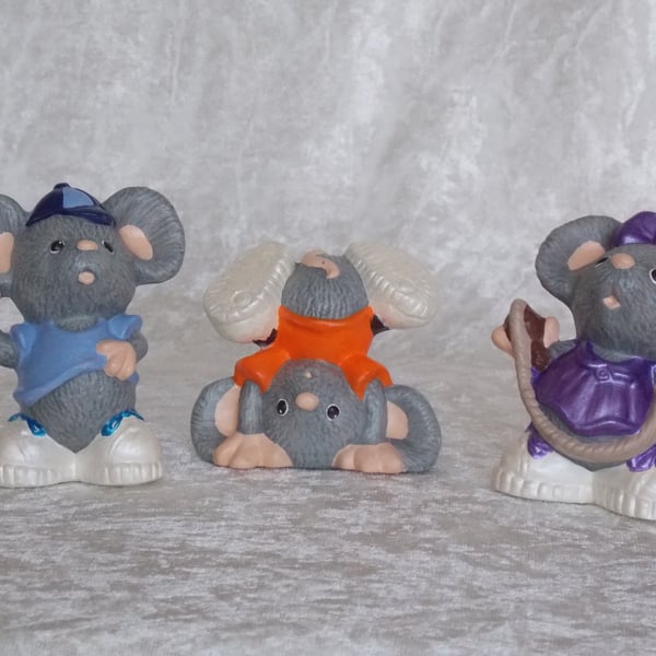 Hand Painted Set Of Three Ceramic Small Grey Mice Children Figurine Ornaments.