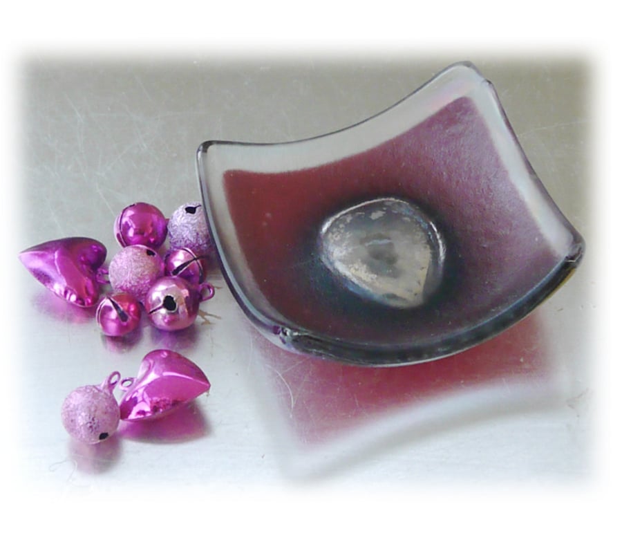 Earring Ring Dish Fused Glass 7cm Fuschia Pink Deep Heart Dichroic