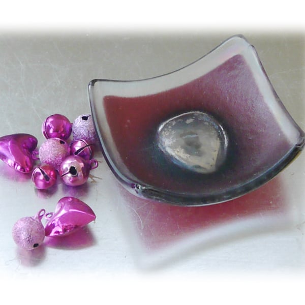 Earring Ring Dish Fused Glass 7cm Fuschia Pink Deep Heart Dichroic