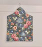 Peg bag in blue floral print with a spotted lining. - Image 2