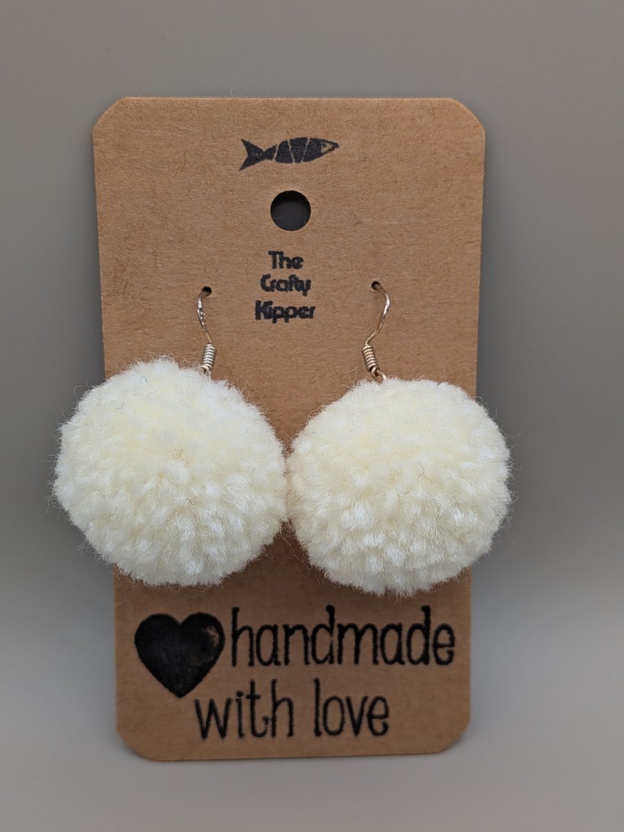 Handmade pom pom earrings 