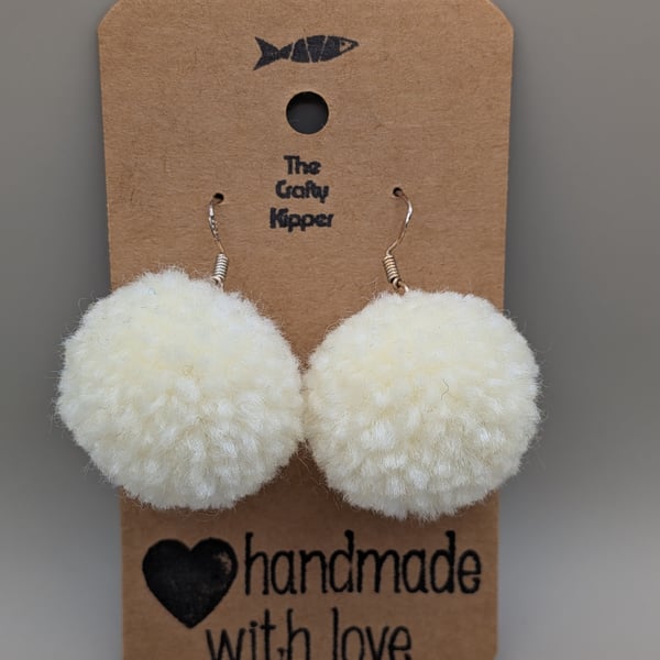 Handmade pom pom earrings 