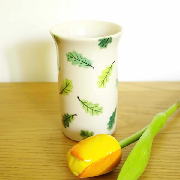 Small Vase - Green Oak Leaves, Pattern