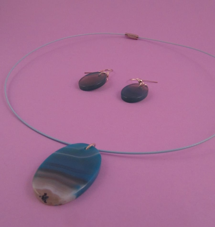 Oval Blue Striped Agate Necklace and Earrings Set
