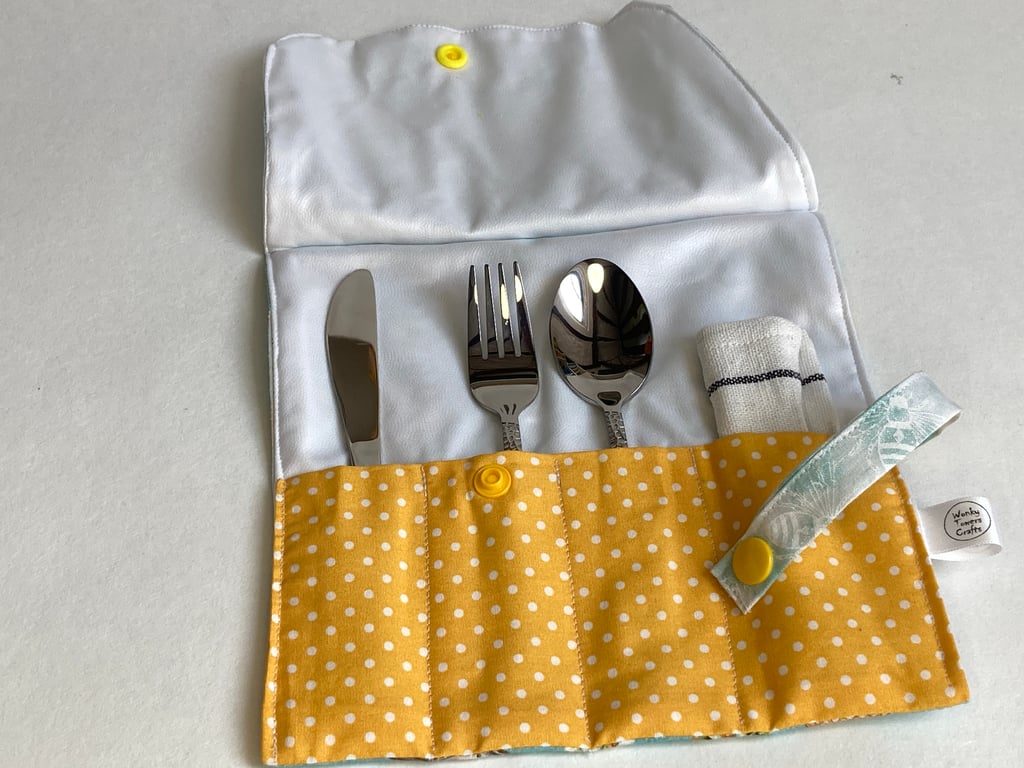 Travel cutlery roll with cutlery, for adults or children. Bees and beehives.
