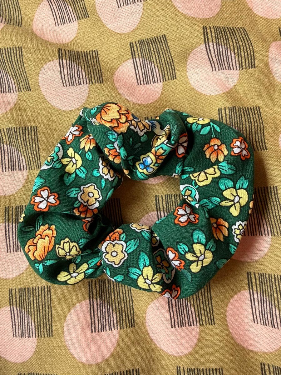 Floral Scrunchie 