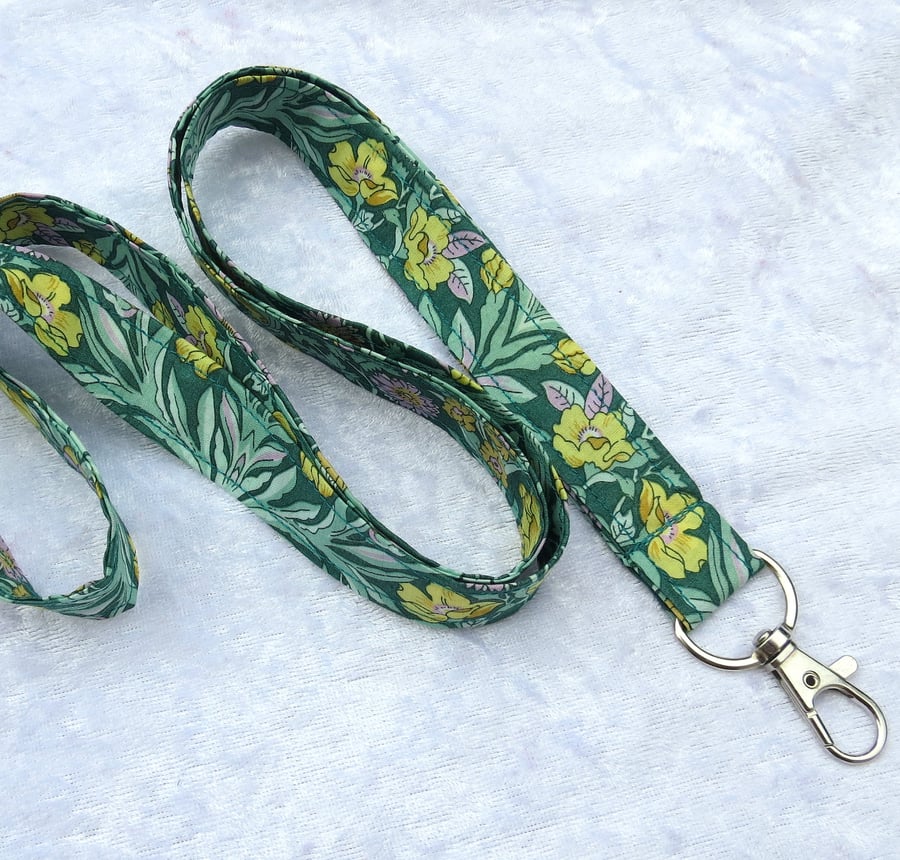 Liberty Lawn lanyard, with swivel lobster clip, 20 inches, organic lawn