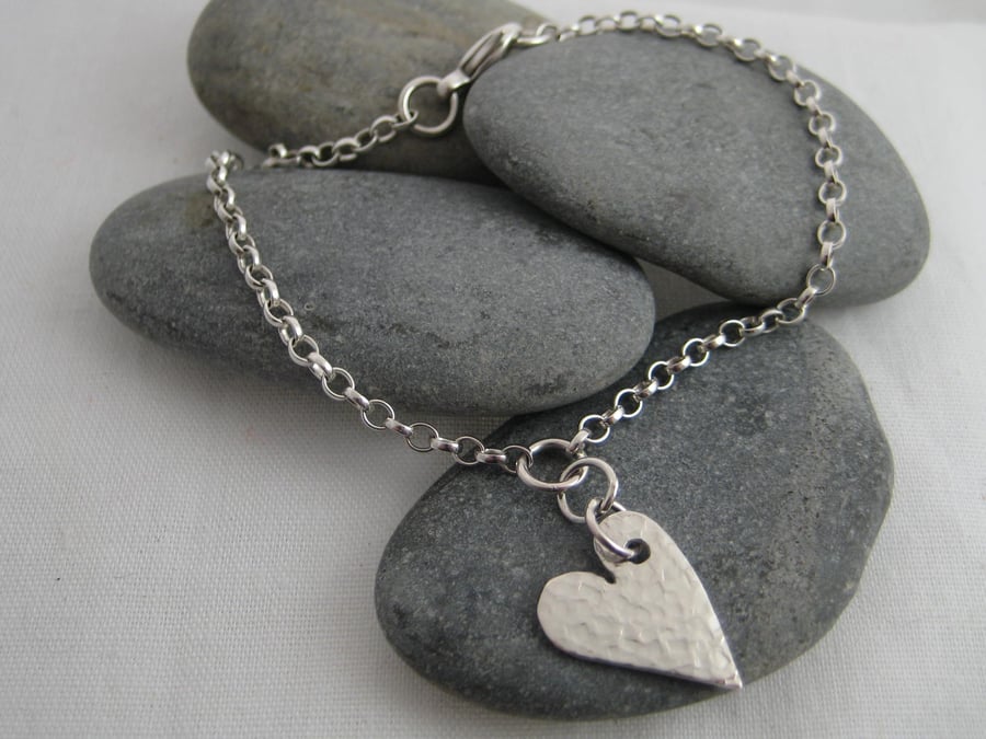 Sterling Silver Textured Heart Charm Belcher Bracelet