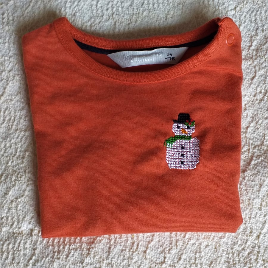 Snowman T-shirt age 3-6 months, hand embroidered