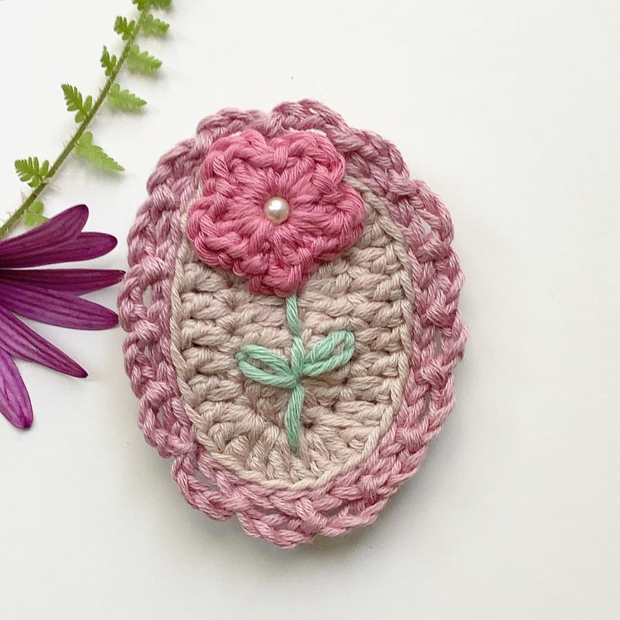 Crochet flower brooch, pink flower brooch, organic cotton brooch