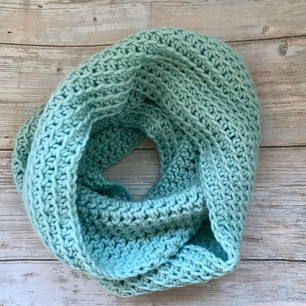 Super Cosy Chunky Blue Cowl Infinity Scarf