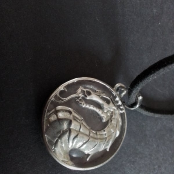 Rose quartz pendant. Dragon. Ref 511