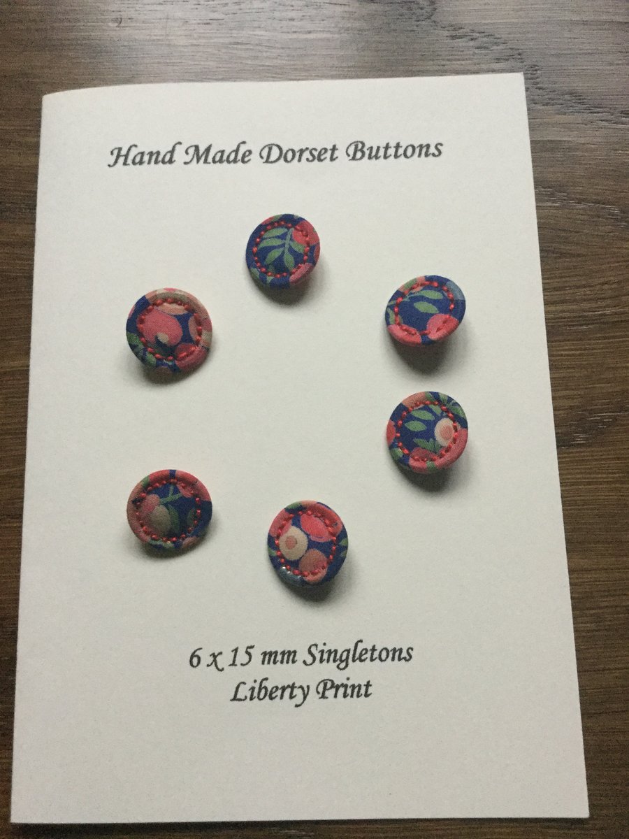 Set of 6,15 mm, Traditional Dorset Singleton Buttons, S5