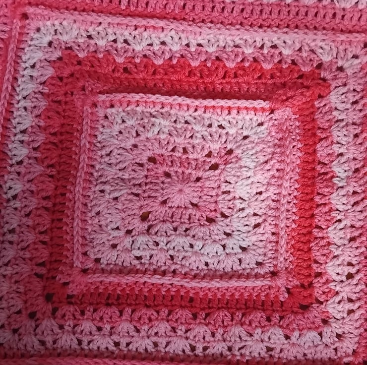 Handmade Crochet Baby Blanket: Imperial Ridge P... - Folksy