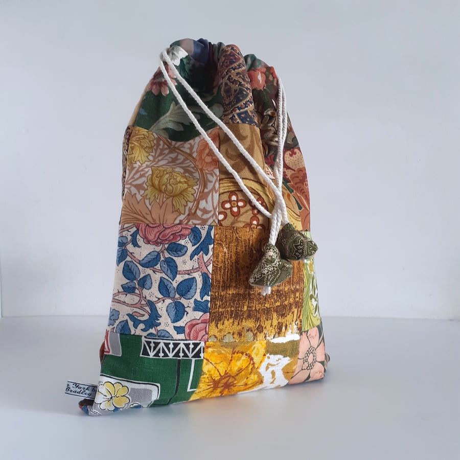 Drawstring bag shoe bag upcycled in vintage patchwork fabric