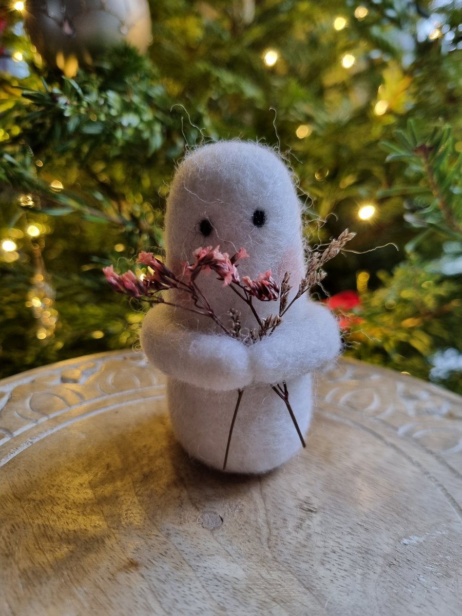 Needlefelt Ghost - Pink Blooms