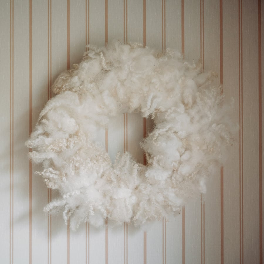 Pure wool wreaths for sustainable Christmas decor and cosy interior small