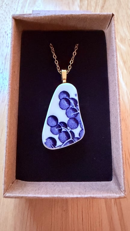 Upcycled bone china necklace blue willow pattern