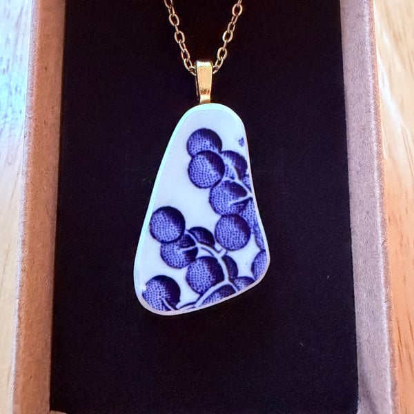 Upcycled bone china necklace blue willow pattern